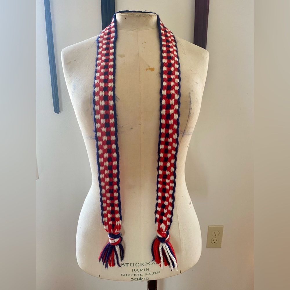 70s hand knit belt scarf accessory vintage